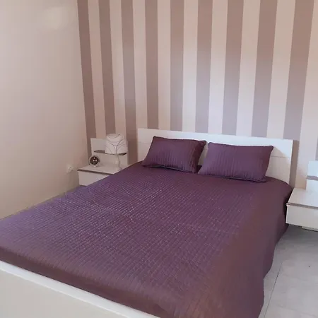 Les Amaryliss Apartment *
